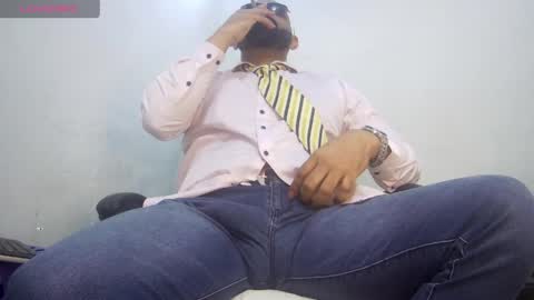 Snapshot of bruce_bigg chatting on 05-09-26, 04:12 Bruce online show from 05-09-26, 04:12
