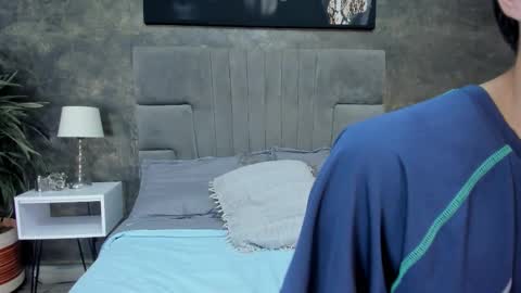 Bruce Hans online show from 12-17-25, 11:38