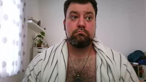 Bruce online show from 09-22-25, 03:36