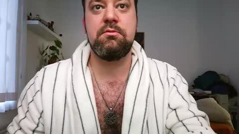 Bruce online show from 09-26-25, 03:38