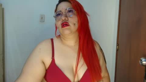 Snapshot of bruja__scarlata chatting on 05-27-26, 04:20 i am danny online show from 05-27-26, 04:20
