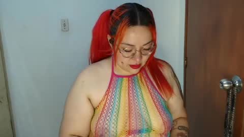 Snapshot of bruja__scarlata chatting on 05-27-26, 06:38 i am danny online show from 05-27-26, 06:38