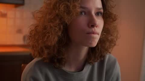 Snapshot of brunaeveritt chatting on 04-18-26, 09:04 Tess online show from 04-18-26, 09:04