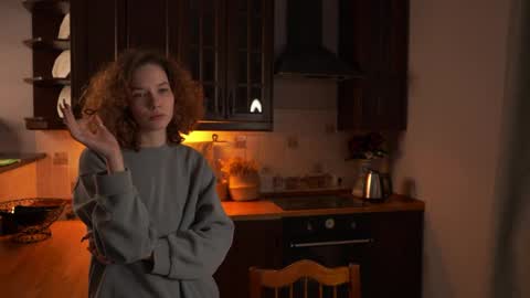Snapshot of brunaeveritt chatting on 04-19-26, 02:27 Tess online show from 04-19-26, 02:27