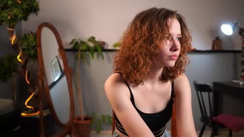 Snapshot of brunaeveritt chatting on 05-08-26, 02:11 Tess online show from 05-08-26, 02:11