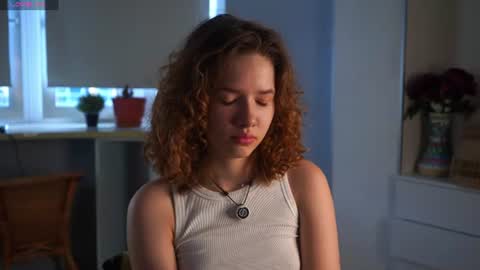 Snapshot of brunaeveritt chatting on 06-18-26, 02:21 Tess online show from 06-18-26, 02:21