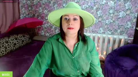 Snapshot of brunette7786 chatting on 04-27-26, 09:13 Julia online show from 04-27-26, 09:13