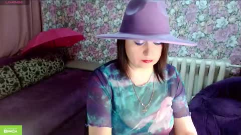Snapshot of brunette7786 chatting on 05-13-26, 09:44 Julia online show from 05-13-26, 09:44
