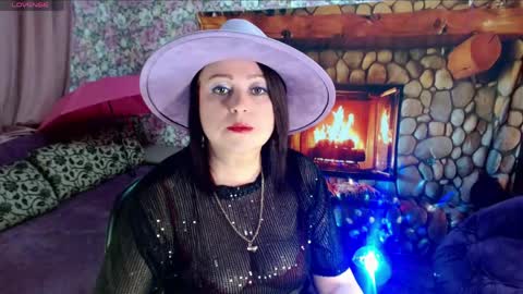 Snapshot of brunette7786 chatting on 05-23-26, 09:41 Julia online show from 05-23-26, 09:41