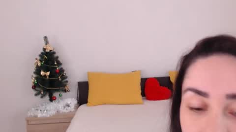 Snapshot of brunettgirl_ chatting on 01-15-26, 07:13 Ellis online show from 01-15-26, 07:13