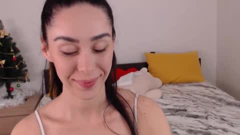 Snapshot of brunettgirl_ chatting on 01-17-26, 03:28 Ellis online show from 01-17-26, 03:28