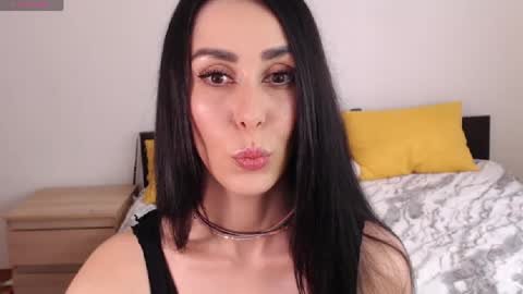 Ellis online show from 05-20-26, 04:07