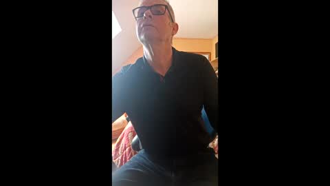 Snapshot of bruno5629 chatting on 05-10-26, 12:32 bruno5629 online show from 05-10-26, 12:32