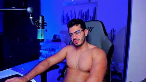 Snapshot of bruno_diaz31 chatting on 11-03-25, 04:25 Bruno online show from 11-03-25, 04:25