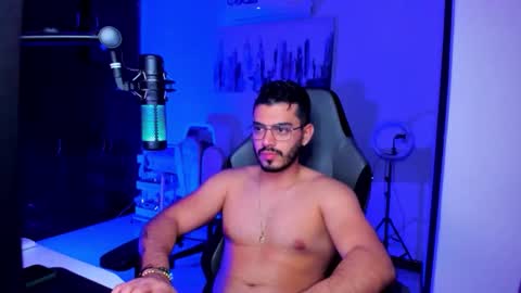 Snapshot of bruno_diaz31 chatting on 01-14-26, 04:51 Bruno online show from 01-14-26, 04:51