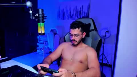 Snapshot of bruno_diaz31 chatting on 01-15-26, 05:01 Bruno online show from 01-15-26, 05:01