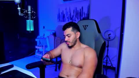 Snapshot of bruno_diaz31 chatting on 04-25-26, 04:48 Bruno online show from 04-25-26, 04:48