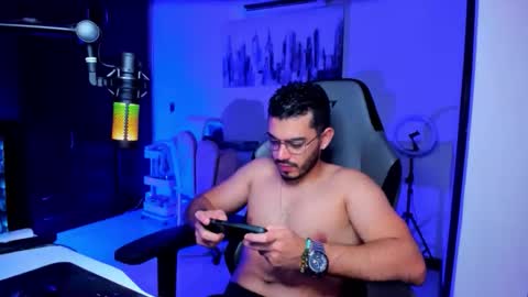 Snapshot of bruno_diaz31 chatting on 05-01-26, 04:17 Bruno online show from 05-01-26, 04:17