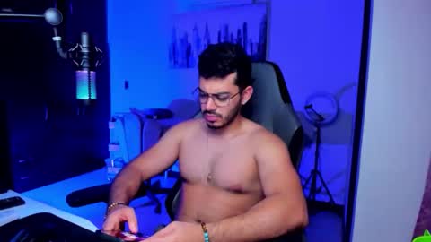 Snapshot of bruno_diaz31 chatting on 05-16-26, 09:06 Bruno online show from 05-16-26, 09:06