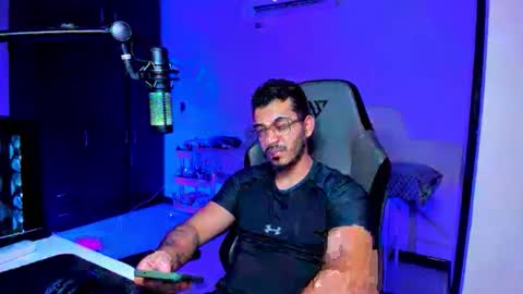 Snapshot of bruno_diaz31 chatting on 05-29-26, 02:31 Bruno online show from 05-29-26, 02:31