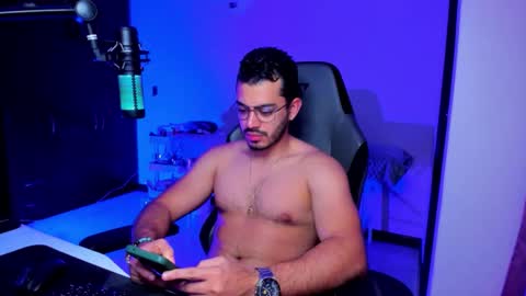Snapshot of bruno_diaz31 chatting on 05-31-26, 04:20 Bruno online show from 05-31-26, 04:20