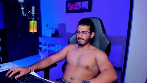 Snapshot of bruno_diaz31 chatting on 06-04-26, 06:08 Bruno online show from 06-04-26, 06:08