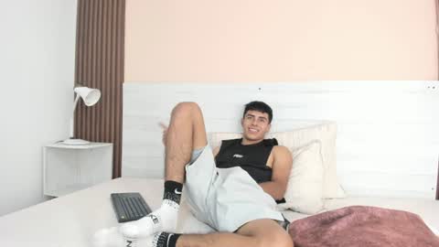 Snapshot of bruno_fox_ chatting on 07-16-26, 09:32 Bruno online show from 07-16-26, 09:32