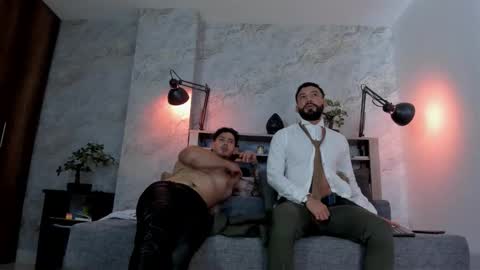 Andres Suarez online show from 12-20-25, 01:51