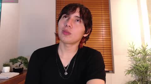 Snapshot of brunodeluca_ chatting on 05-13-26, 08:06 Bruno online show from 05-13-26, 08:06