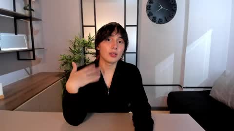 Snapshot of brunodeluca_ chatting on 05-17-26, 08:16 Bruno online show from 05-17-26, 08:16