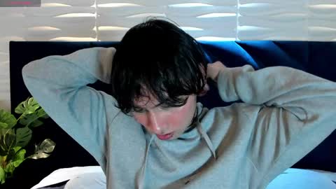 Snapshot of brunodeluca_ chatting on 05-18-26, 08:14 Bruno online show from 05-18-26, 08:14