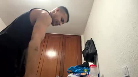 Snapshot of brunosex96 chatting on 01-17-26, 07:06 brunosex96 online show from 01-17-26, 07:06