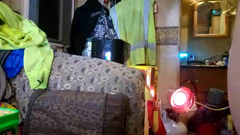 Steve... aka SkinnieDippin aka TimberTramp online show from 12-31-24, 11:09