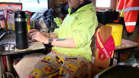 Steve... aka SkinnieDippin aka TimberTramp online show from 01-12-25, 05:01