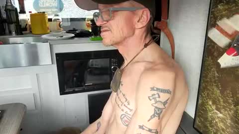 Steve... aka SkinnieDippin aka TimberTramp online show from 02-22-25, 06:08