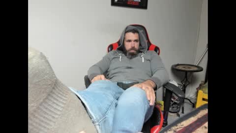 Snapshot of brutalmaster1983 chatting on 10-22-25, 06:18 BRUTALMASTER1983 online show from 10-22-25, 06:18