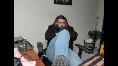 Snapshot of brutalmaster1983 chatting on 10-26-25, 05:52 BRUTALMASTER1983 online show from 10-26-25, 05:52