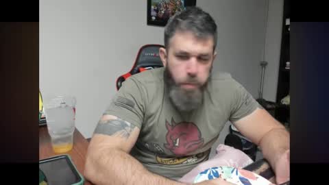 Snapshot of brutalmaster1983 chatting on 10-30-25, 04:25 BRUTALMASTER1983 online show from 10-30-25, 04:25