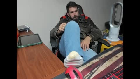 Snapshot of brutalmaster1983 chatting on 11-11-25, 08:42 BRUTALMASTER1983 online show from 11-11-25, 08:42