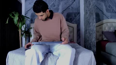 Snapshot of bry_dalton chatting on 12-17-25, 04:18 Bry Dalton online show from 12-17-25, 04:18