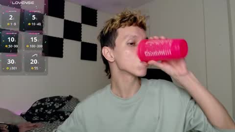 Snapshot of bryamado chatting on 02-04-25, 06:36 bryamado online show from 02-04-25, 06:36