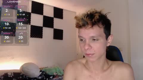 Snapshot of bryamado chatting on 02-13-25, 01:05 bryamado online show from 02-13-25, 01:05