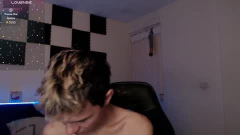 Snapshot of bryamado chatting on 09-17-25, 03:19 bryamado online show from 09-17-25, 03:19