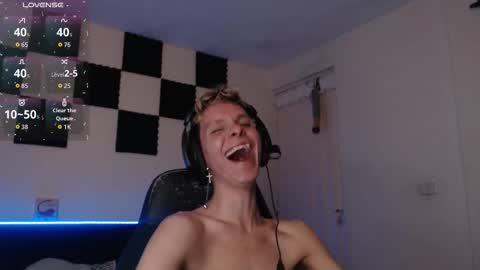 Snapshot of bryamado chatting on 09-18-25, 03:30 bryamado online show from 09-18-25, 03:30