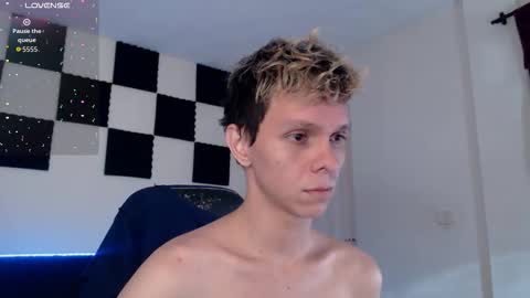 Snapshot of bryamado chatting on 09-24-25, 01:25 bryamado online show from 09-24-25, 01:25