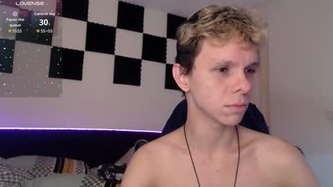 Snapshot of bryamado chatting on 10-07-25, 12:46 bryamado online show from 10-07-25, 12:46