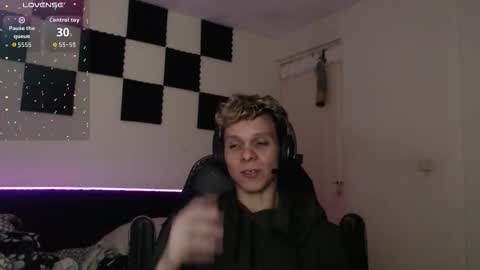 Snapshot of bryamado chatting on 10-08-25, 03:04 bryamado online show from 10-08-25, 03:04