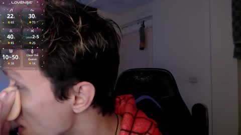 Snapshot of bryamado chatting on 10-13-25, 10:15 bryamado online show from 10-13-25, 10:15