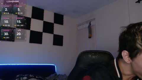 Snapshot of bryamado chatting on 10-14-25, 02:12 bryamado online show from 10-14-25, 02:12