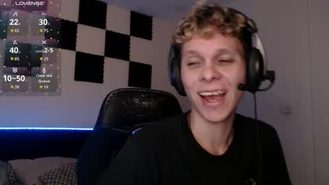 Snapshot of bryamado chatting on 10-17-25, 01:09 bryamado online show from 10-17-25, 01:09